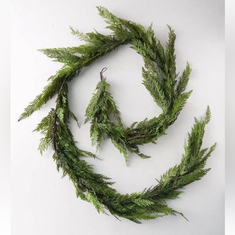Anthropologie 6ft Faux Cedar Garland Terrain